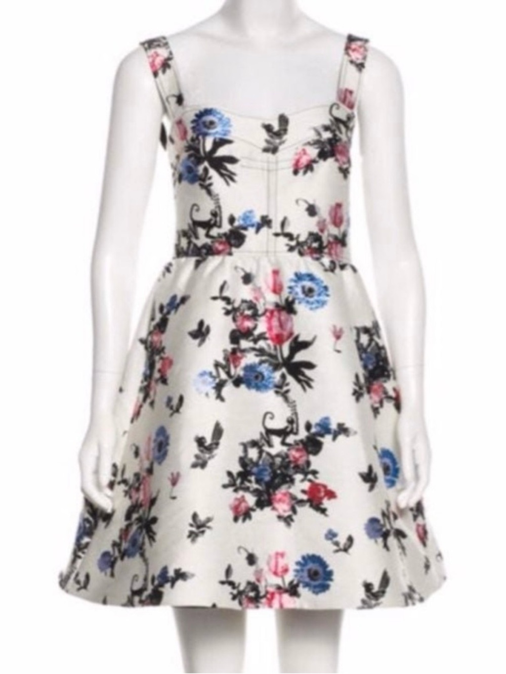 Valentino Black and White Garment Care Label